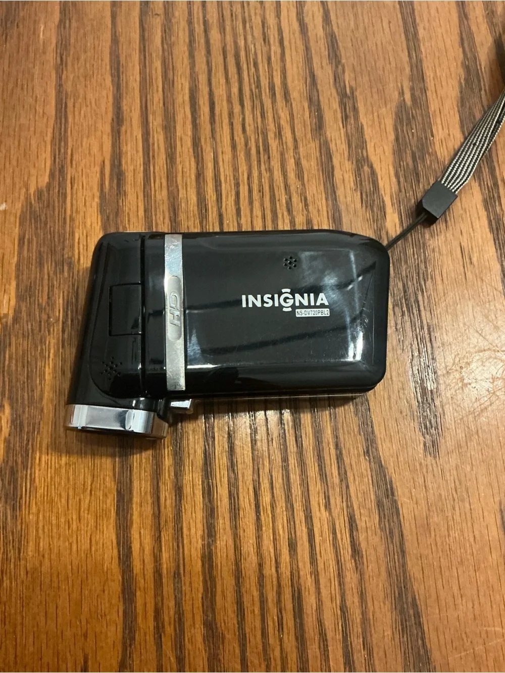 Insignia NS-DV720PBL2 720p HD 5MP Camcorder 3” LCD HDMI Untested!